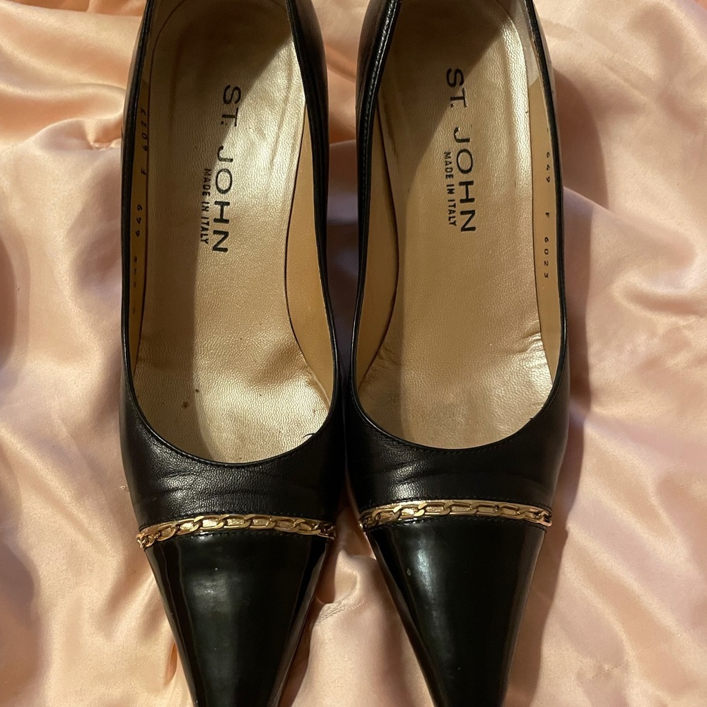 St John black leather high heel with gold chain across front